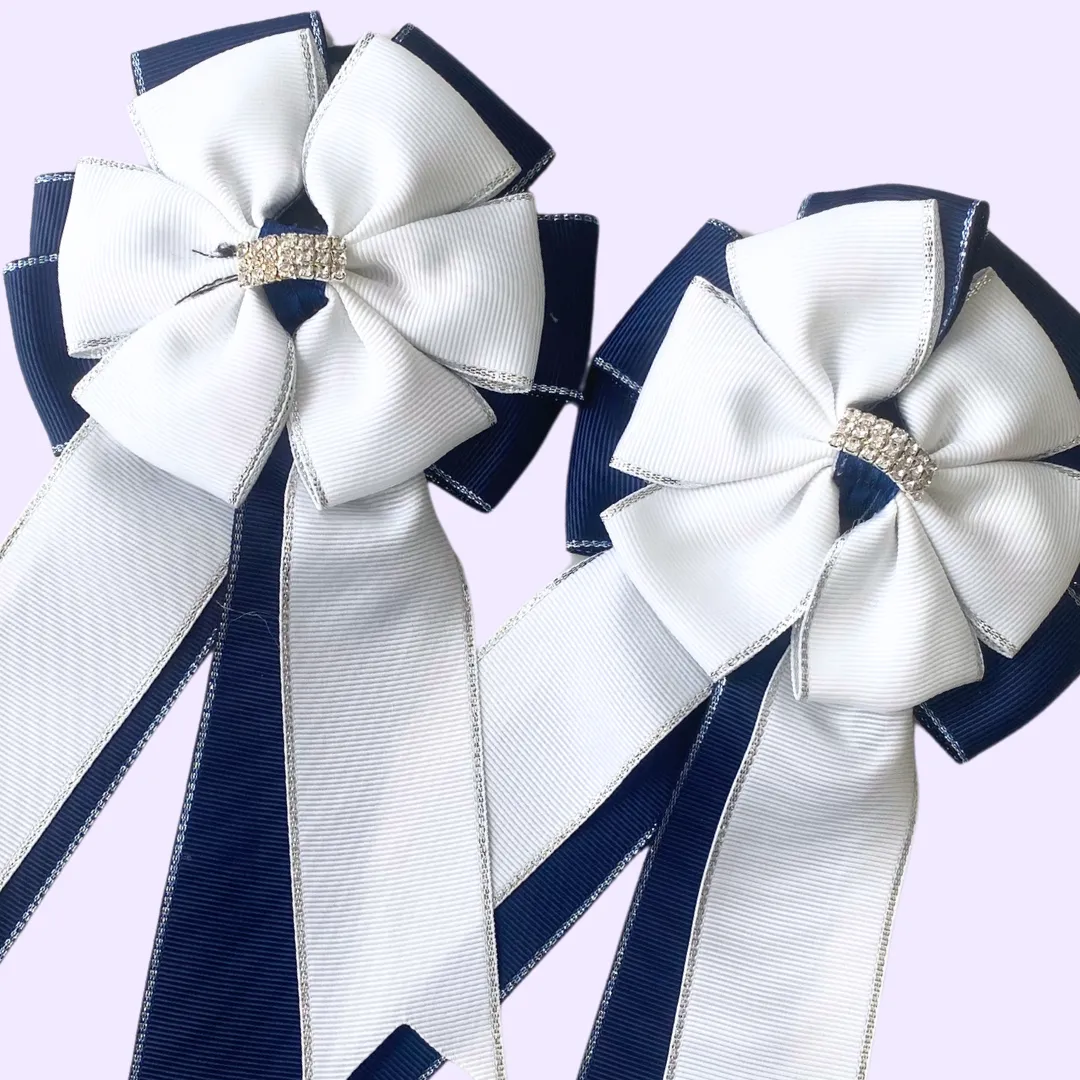 * Show Bows: White On Navy