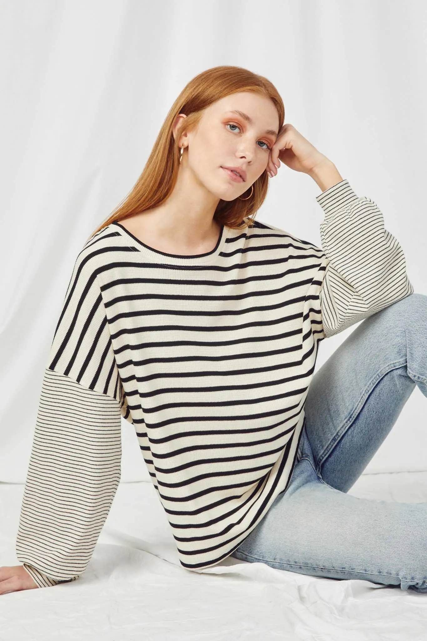 Contrast Stripe Sleeve Textured Knit Top