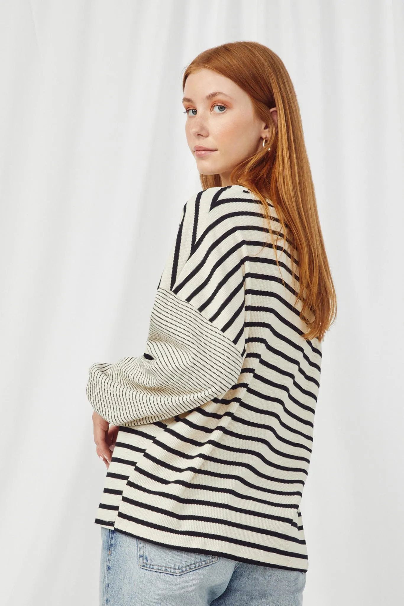 Contrast Stripe Sleeve Textured Knit Top