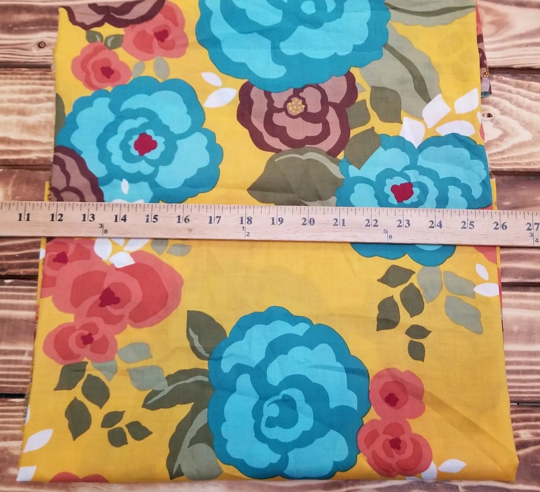 End of BOlt: 3.5 yards of Designer Deadstock Cotton Lawn Large Floral Marigold Yellow 2.36oz Woven- remnant