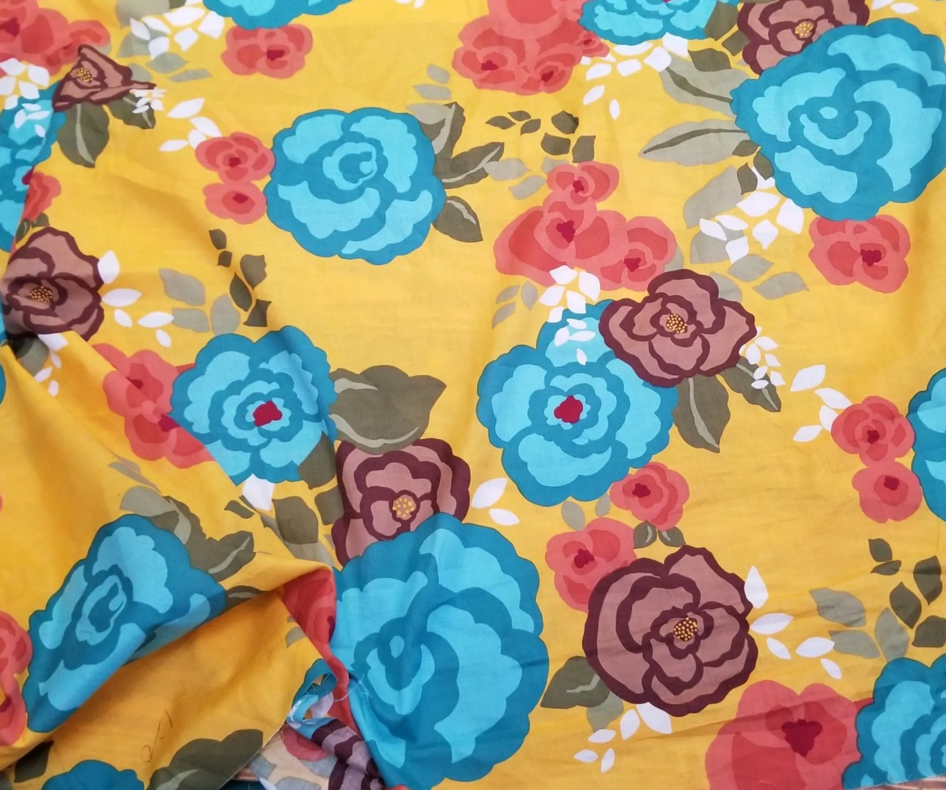 End of BOlt: 3.5 yards of Designer Deadstock Cotton Lawn Large Floral Marigold Yellow 2.36oz Woven- remnant