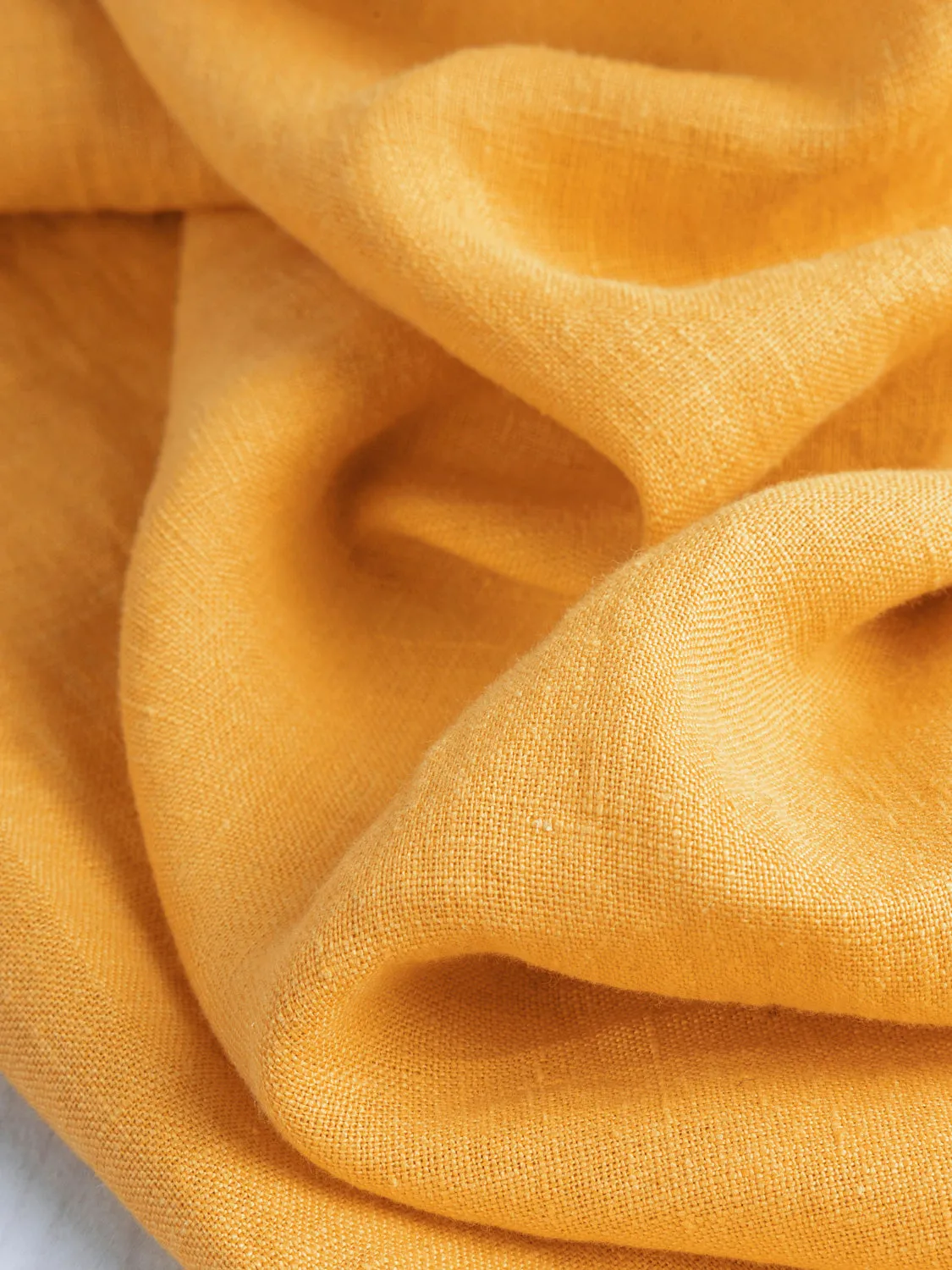 Midweight European Linen - Clementine - Swatch