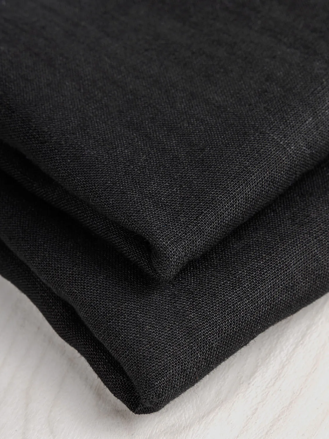 Midweight European Linen - Midnight Black - Swatch