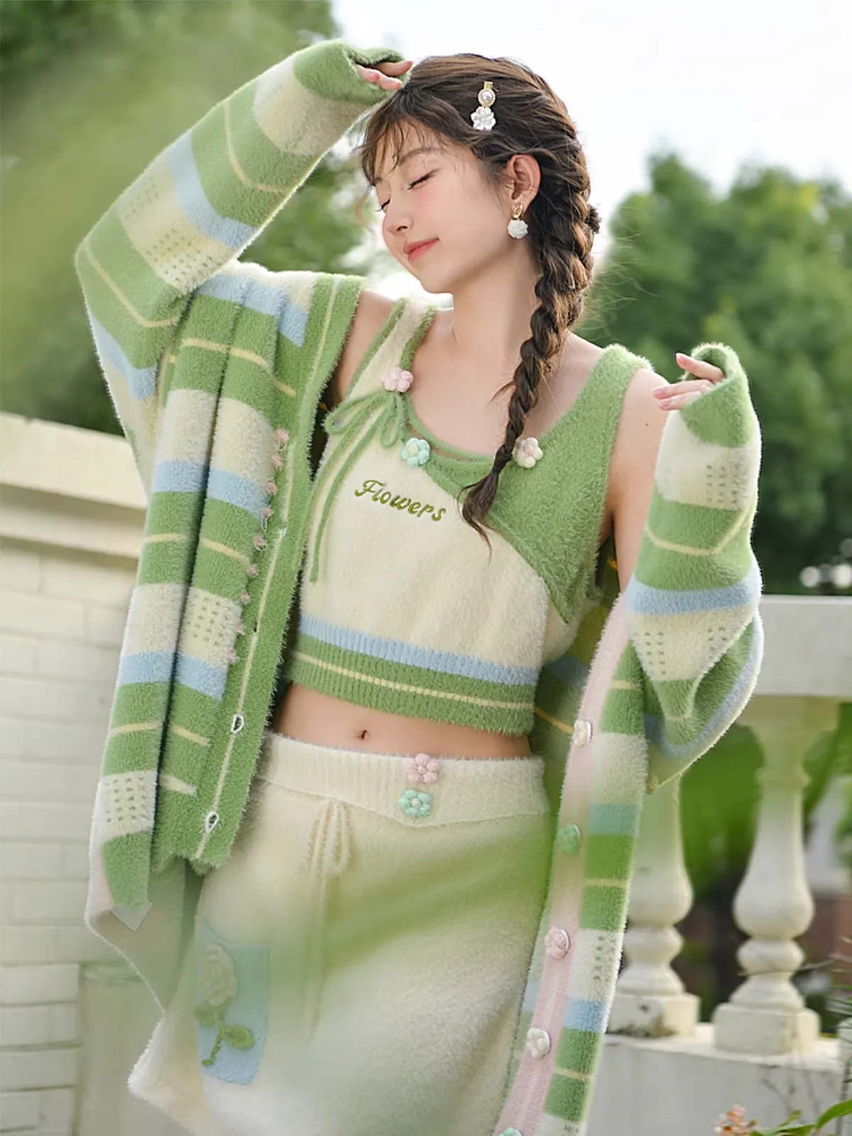 Sweet and Cute Senyu Island Flowers Fuzzy Fleece Top