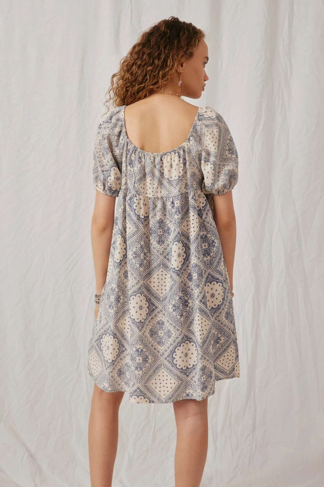 Textured Antique Quilt Print Puff Sleeve Dress