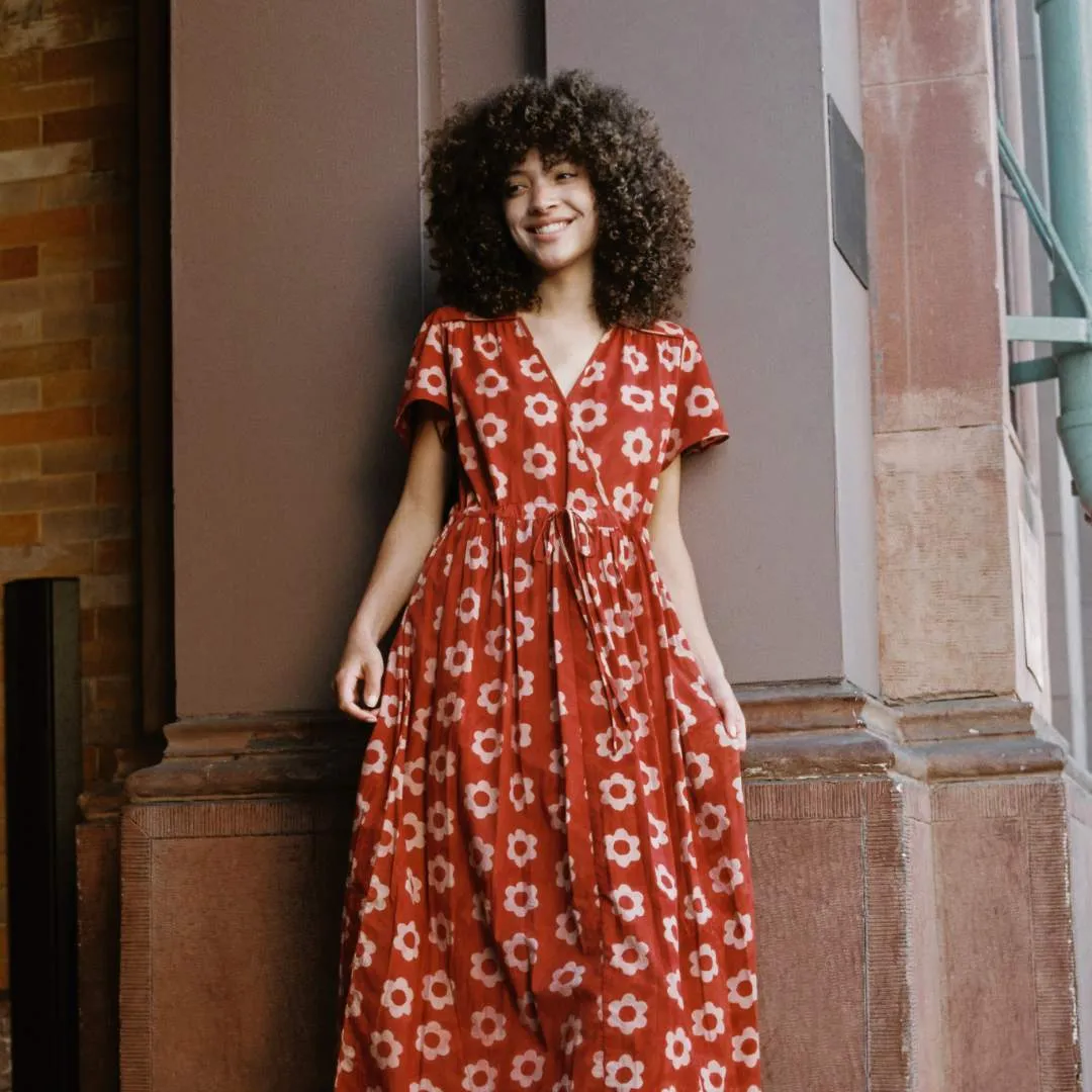 The Dawn Dress Petites | Crimson Daisy